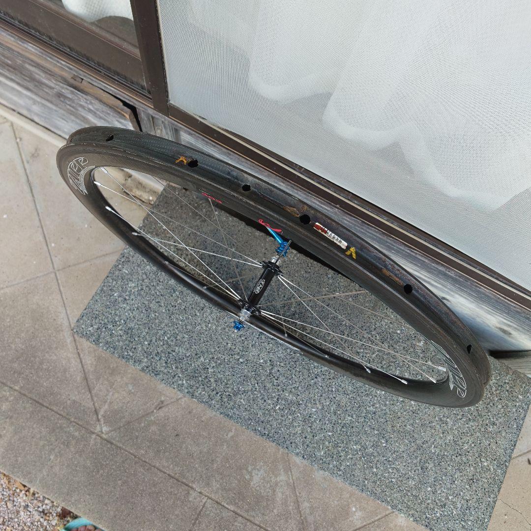 チューブラーカーボンホイール（ZIPP 303 Firecrest）・前輪のみ