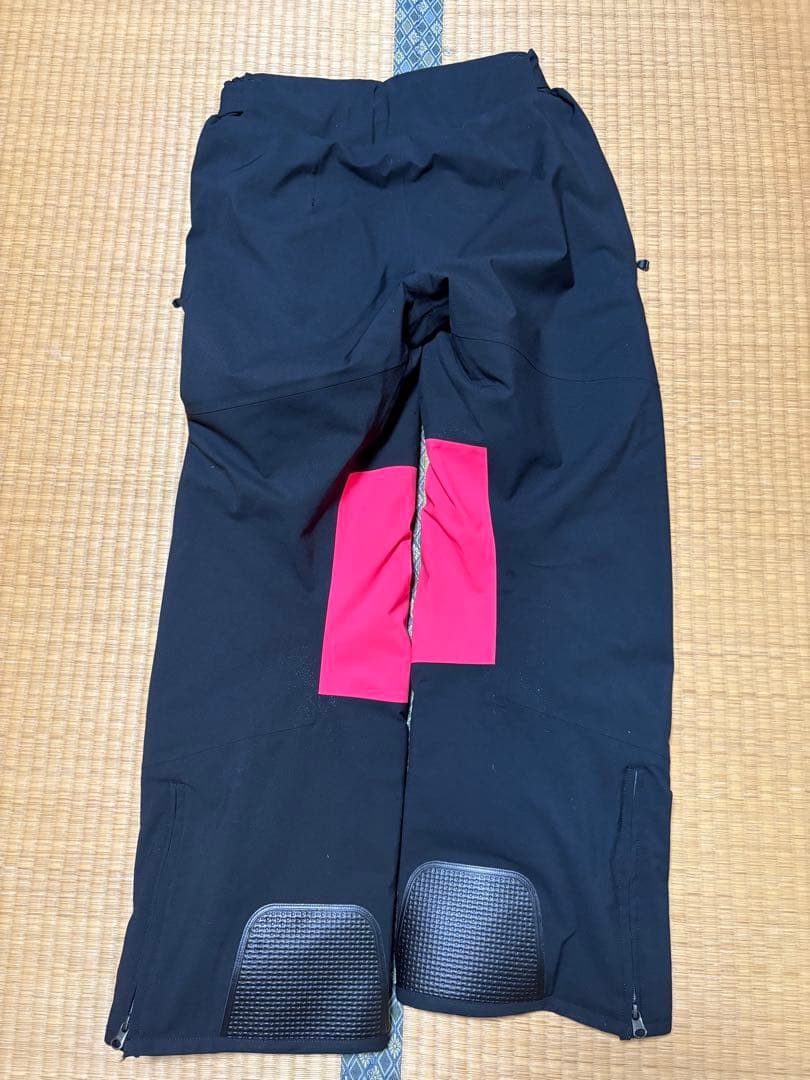 ONYONE スキーウェア上下セットSサイズ（ピンク/黒）