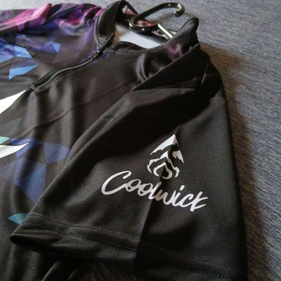 【新品】ボウリングウェア　Brunswick　日本サイズM　ブラック