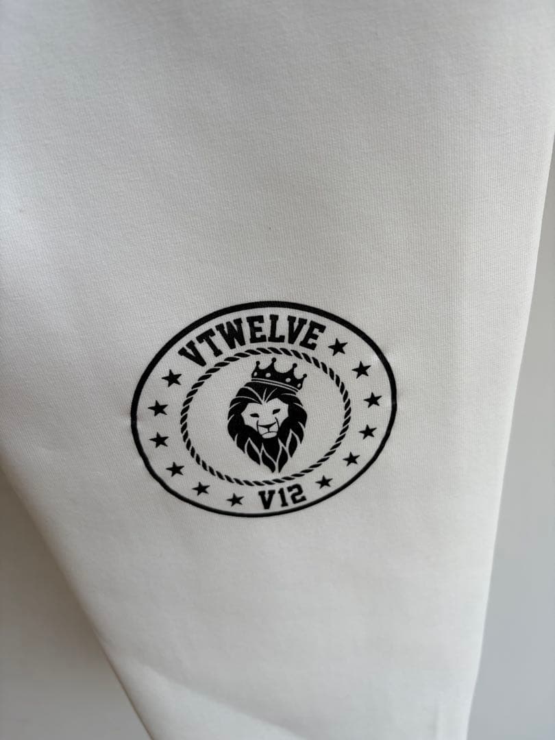アッシュちゃん‼️V12 ヴィ•トゥエルブ ホワイト ストレッチ パンツ L