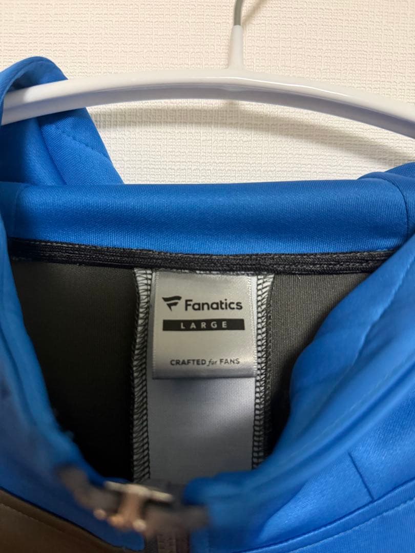 日本ハムファイターズ　オンフィールド　トレーニングジャケット