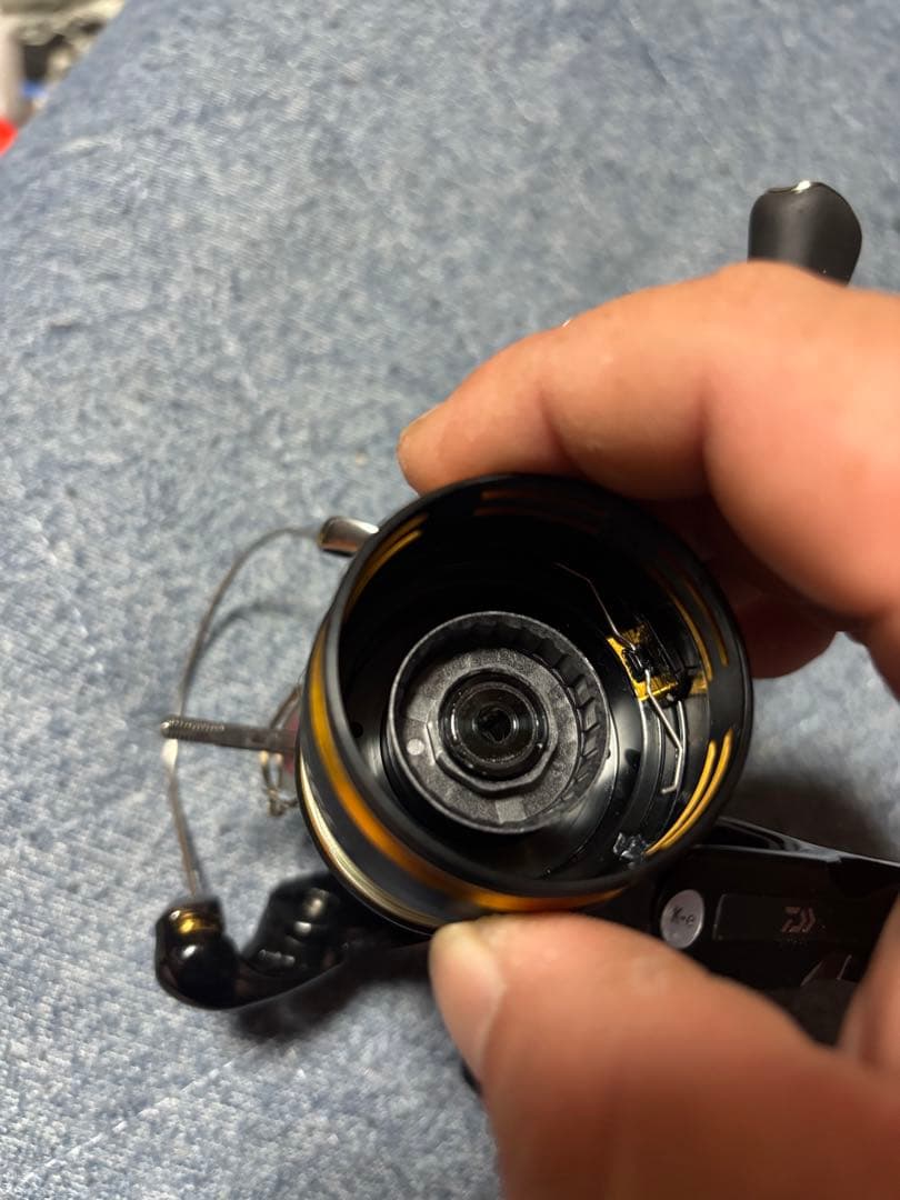 Daiwa LEGALIS LT2500S-DH スピニングリール23レガリス