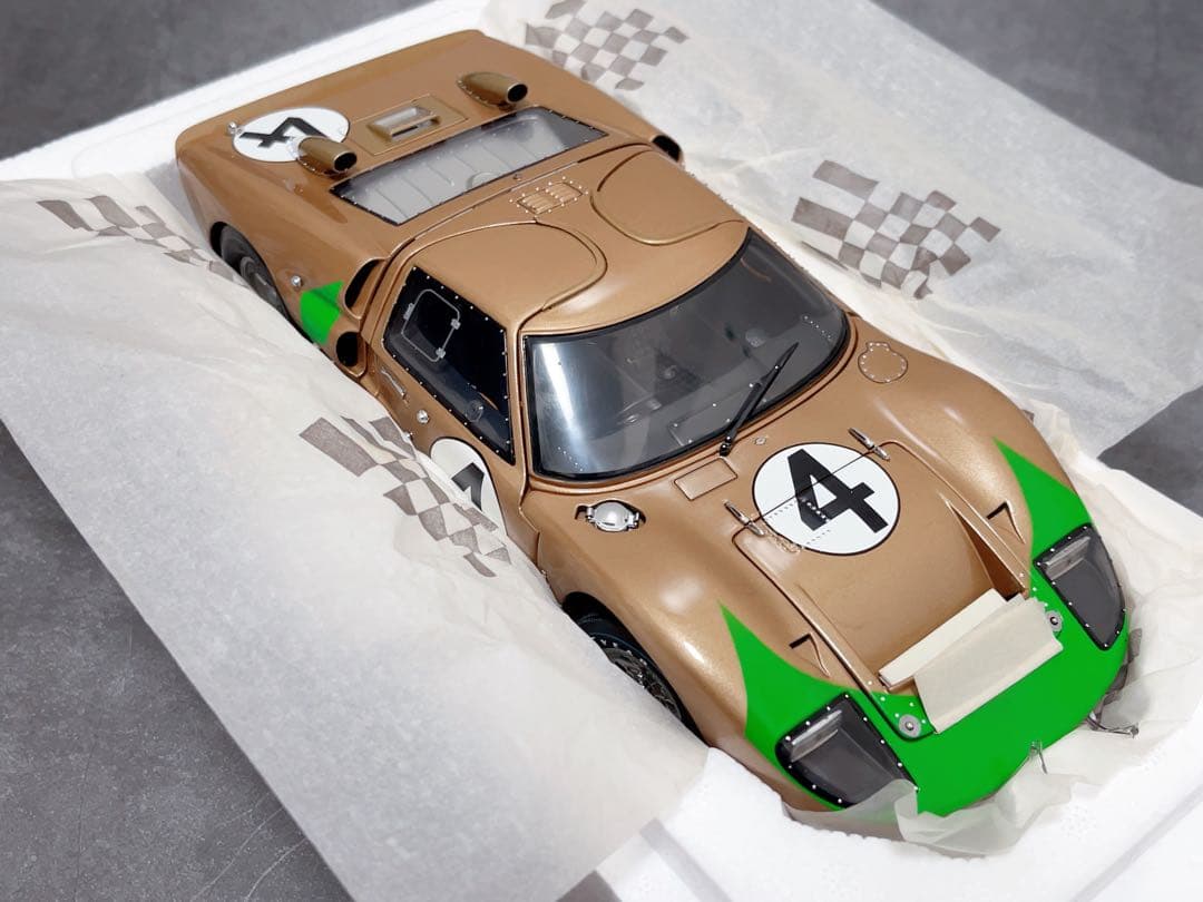 エグゾト 1/18 #4 フォード GT40 MK 2 ルマン24時間耐久