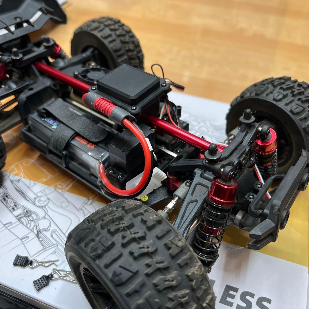 DEERC 14210 ブラシレス 4WDオフロードトラック　ほぼ新品