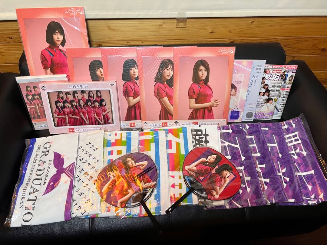 乃木坂46 グッズまとめ売り　賀喜遥香　直筆サイン入り