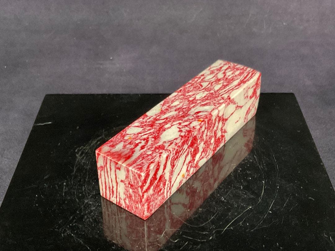 中国　玉　鶏血石　彫刻　印材