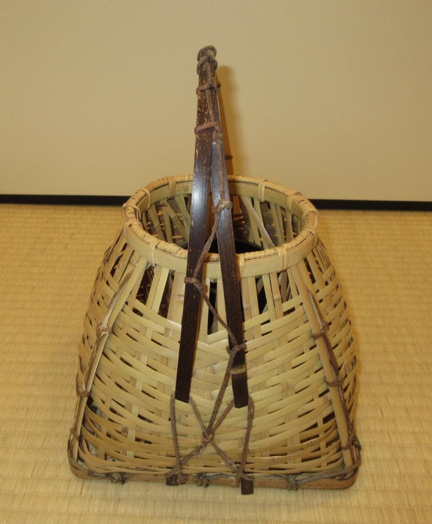 送料込【逢絢亭・新品】茶道具 花入 花籠 本宗全籠 竹手 木地 紙箱入り