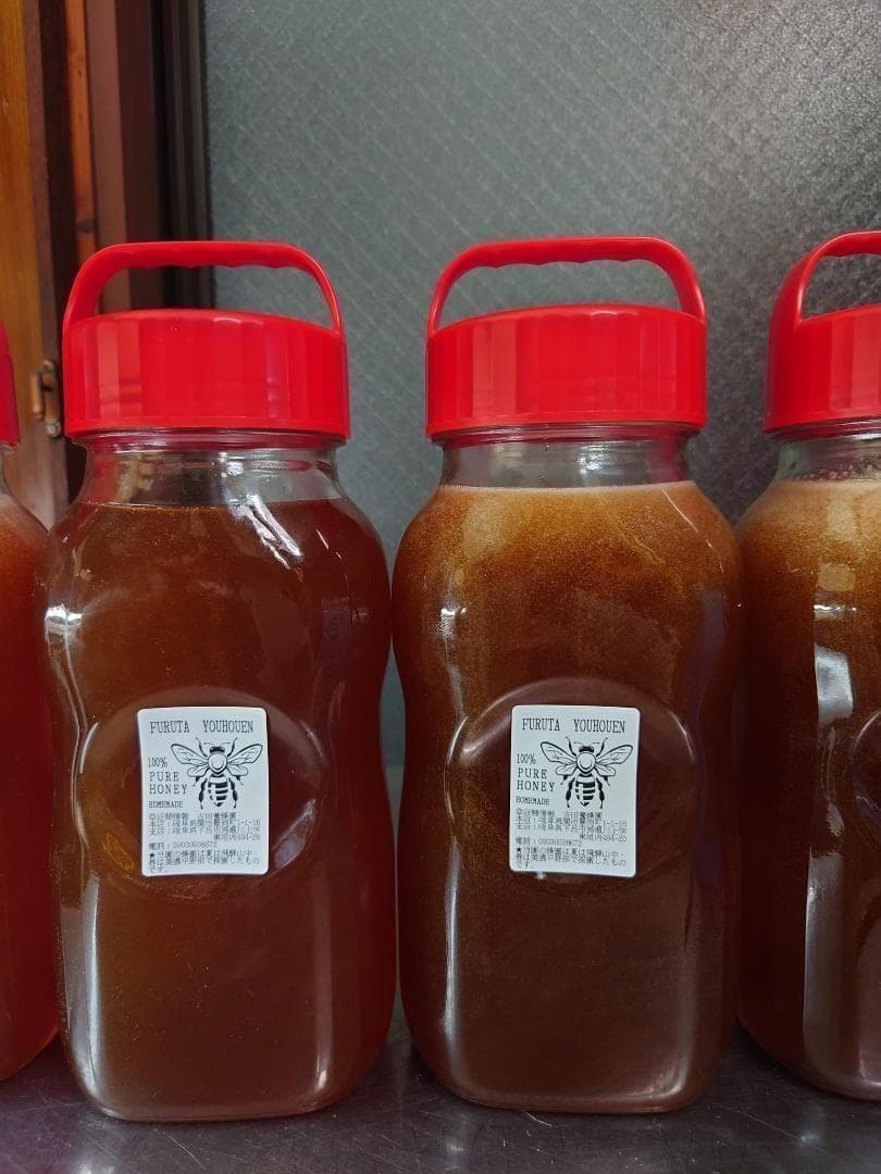 リピータ多数濃厚な味わいの国産百花蜜 　梅酒瓶入り　おまけ付　生産者価格で大放出