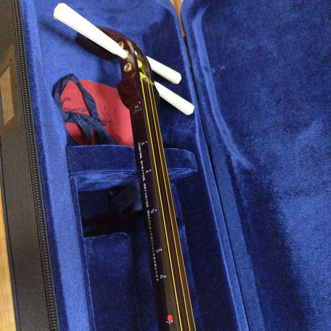 【美品】三味線 本体 伝統的和柄装飾付き