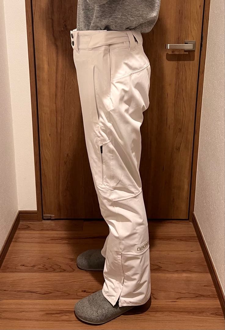 DESCENTE スキーウェア 上下女性用 ホワイト/ブラック/レッド　1回着用