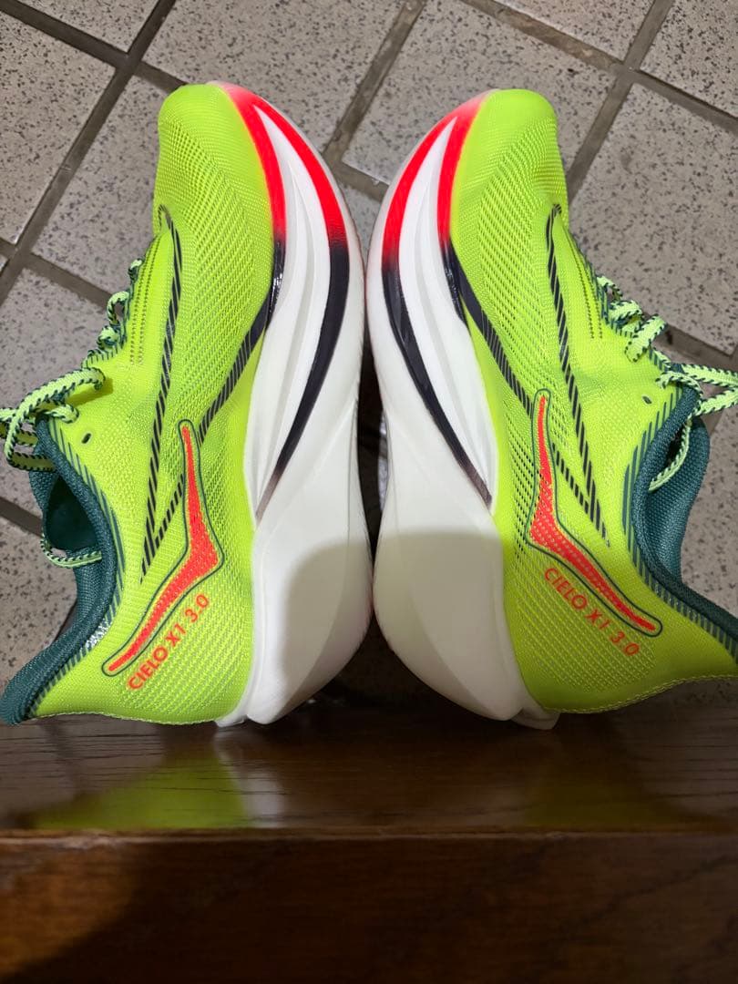 ホカオネオネ　シエロX1 3.0 メンズ25.0cm