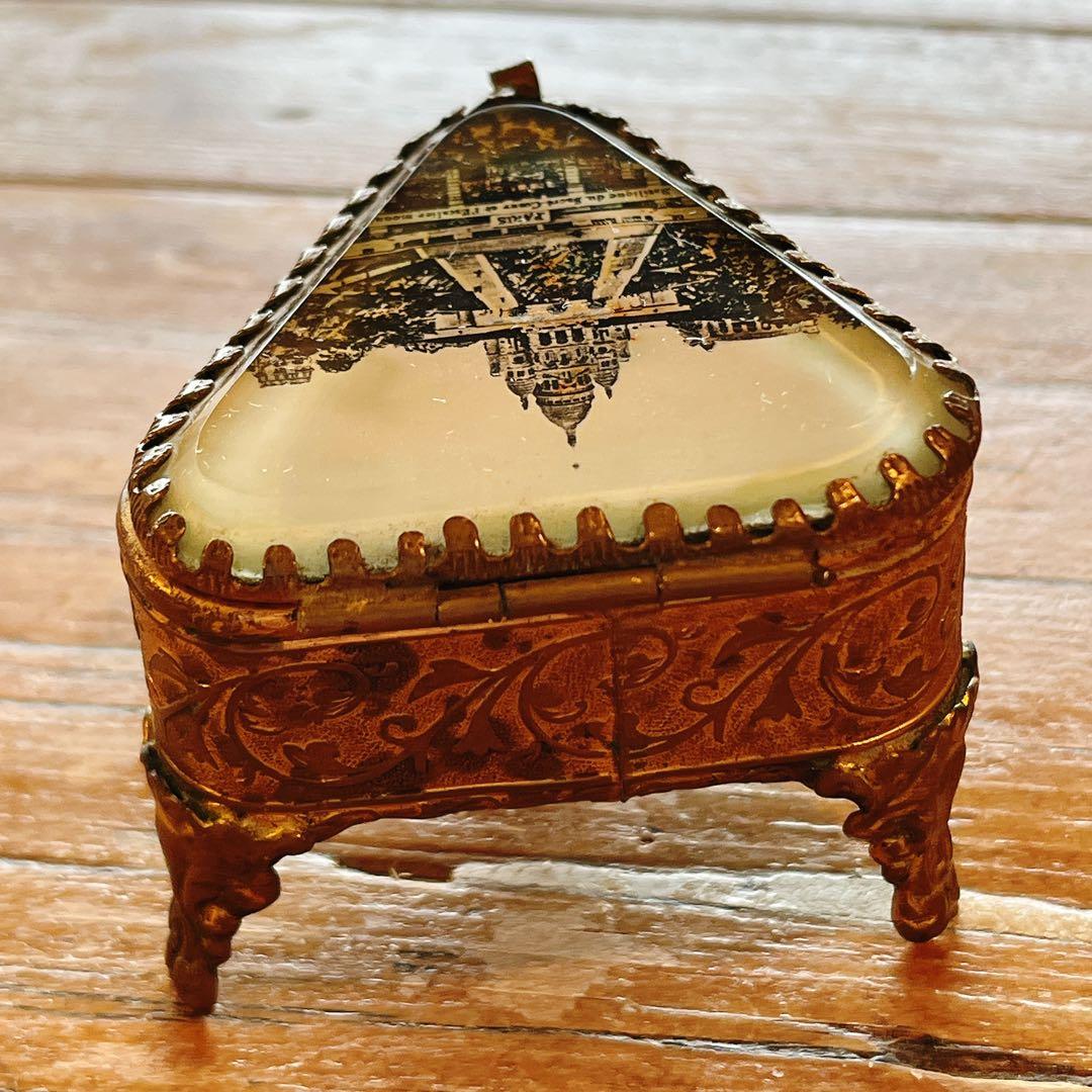 小さくて美しいジュエリーボックス　サクレクール寺院