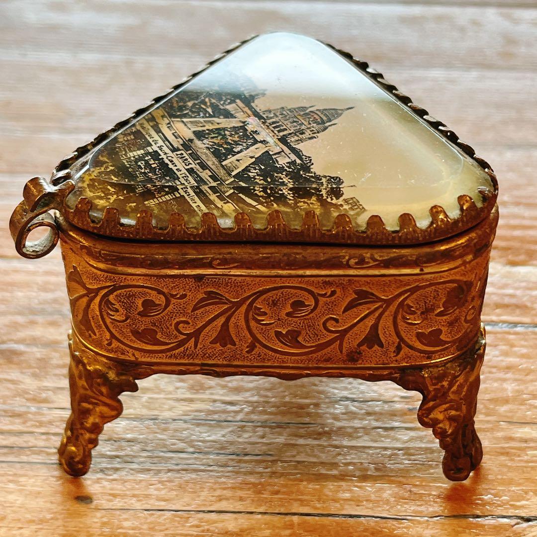 小さくて美しいジュエリーボックス　サクレクール寺院