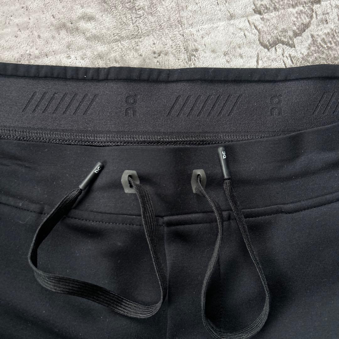 完売品 On Run On Clouds スウェットパンツ ブラック L