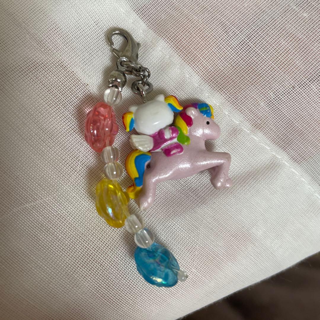 ハローキティ　ウイングピース　ユニコーン　ファスナーマスコット