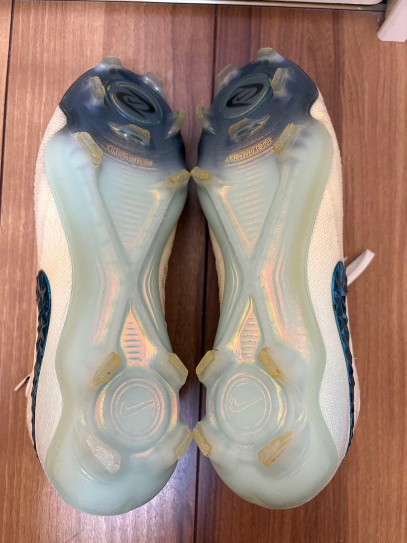 ナイキ ファントム GX 2 エリート FG LV8 kamo限定カラー