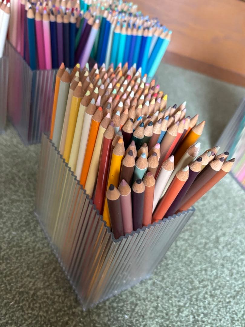 値下げ！フェリシモ　500色　色鉛筆セット 透明ケース入り