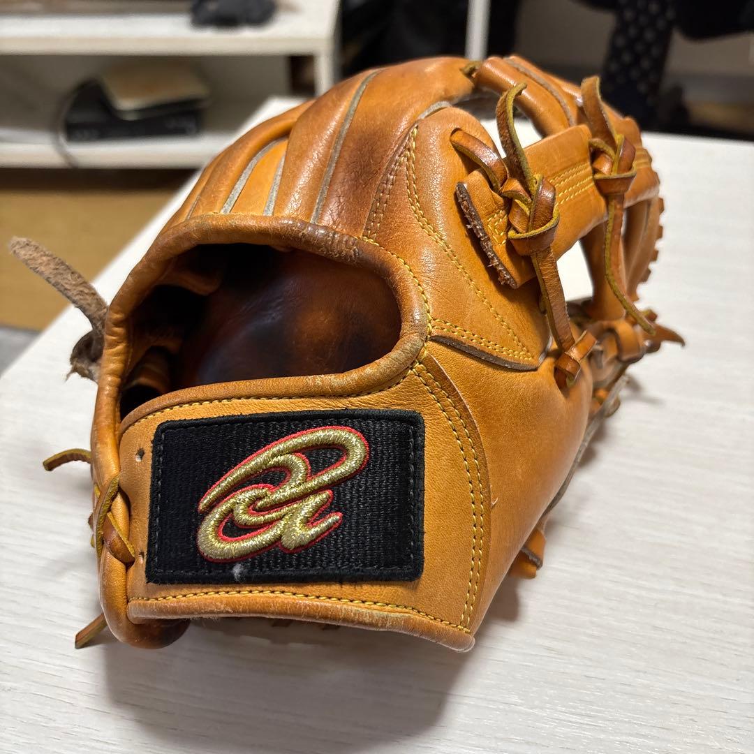 ドナイヤ硬式野球グローブ　内野手用