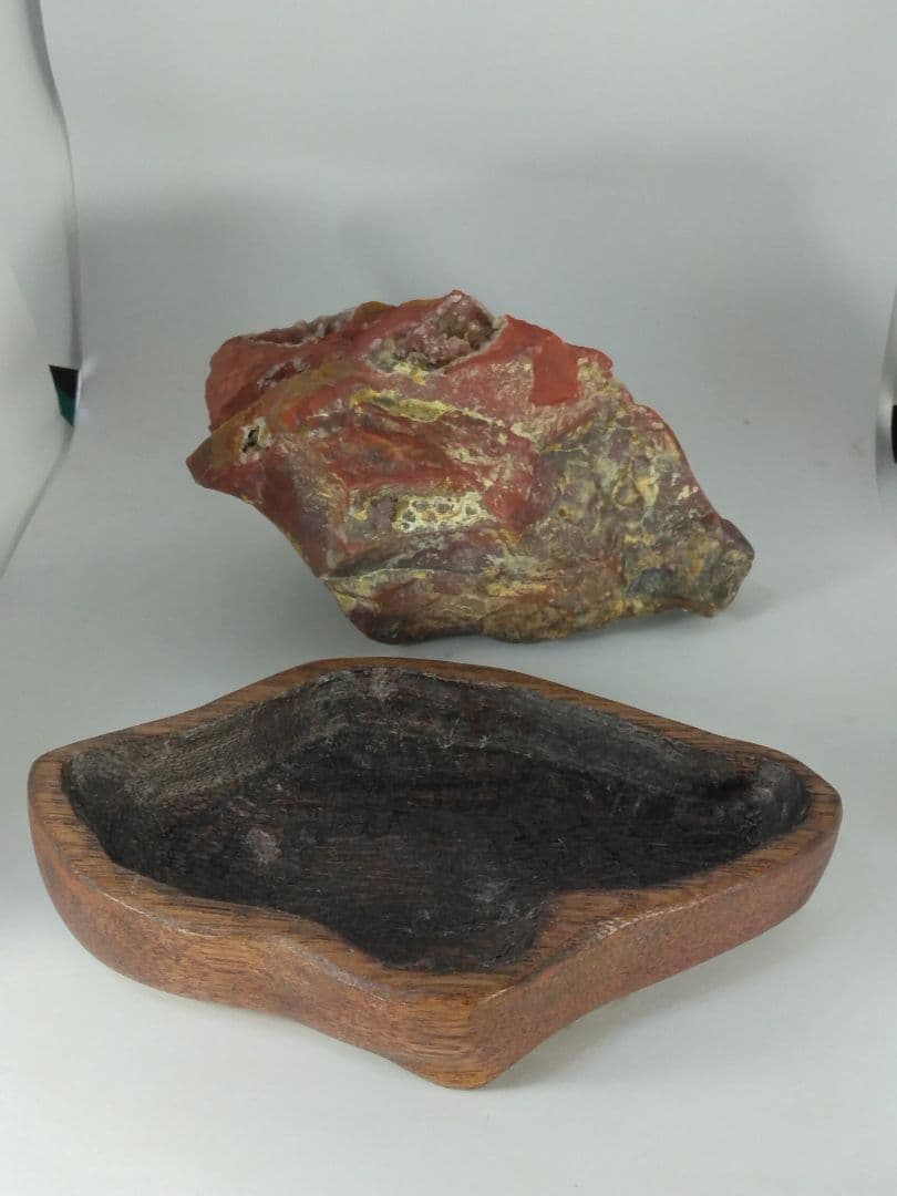 佐渡羽茂五色石