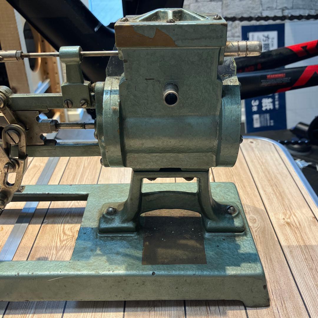 可動式 蒸気機関模型 レトロエンジン メカニカルモデル インダストリアル置物