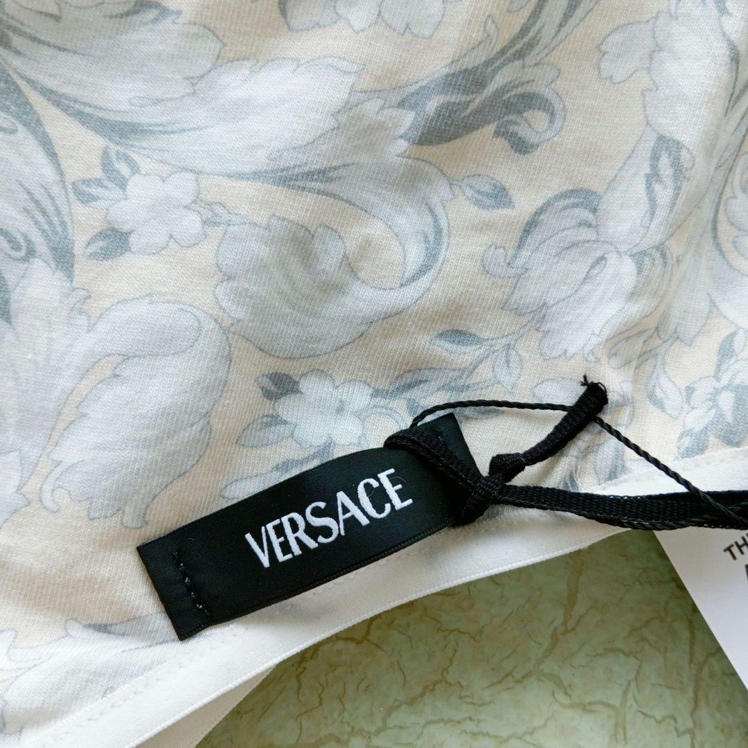 VERSACE 　ヴェルサーチ　花柄 　ペット服　犬服 新品タグ付き　L