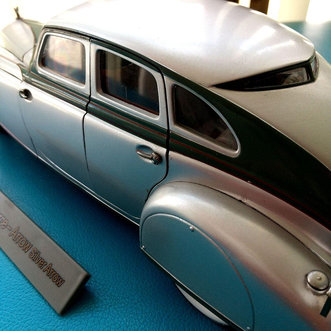 ミニカー 1/18 1933 Pierce-Arrow Silver Arrow