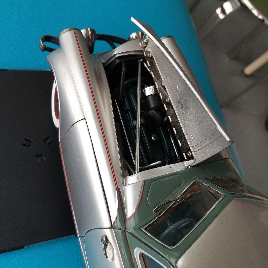 ミニカー 1/18 1933 Pierce-Arrow Silver Arrow