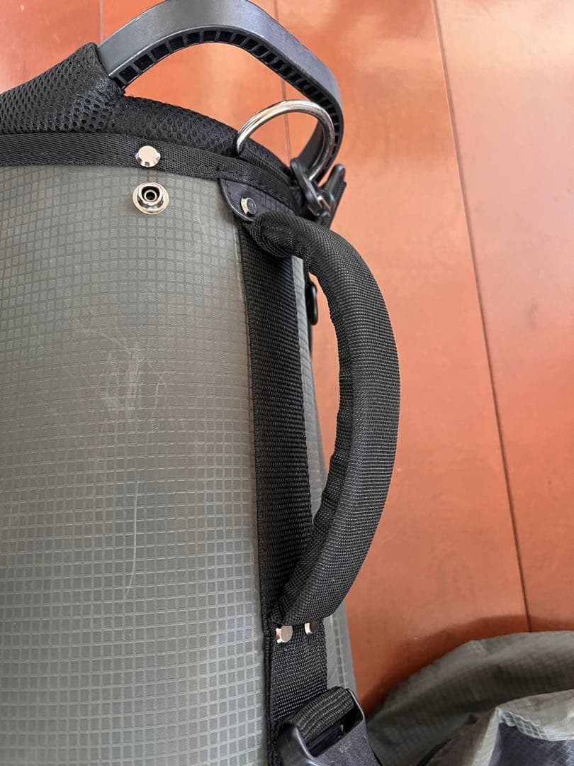 ☆美品☆テーラーメイド スリム7 キャディバッグ TB652 カーキ/ブラック