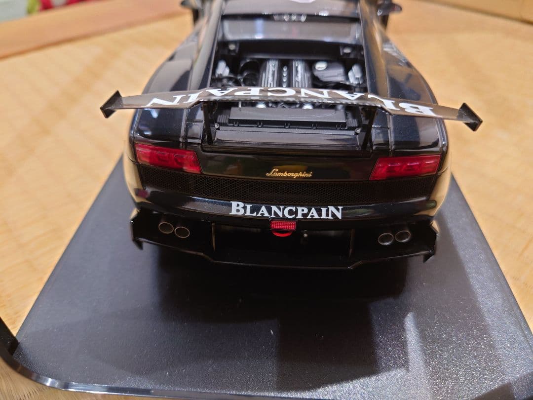 オートアート　ランボルギーニ　ガヤルド　LP560-4　BLANCPAIN