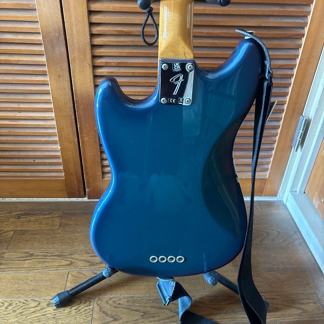 ベース FenderVintera II '70sCompetition Mustang