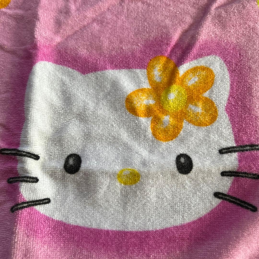 激レア　未使用　フラワーキティ バスタオル ピンク　サンリオらレトロ