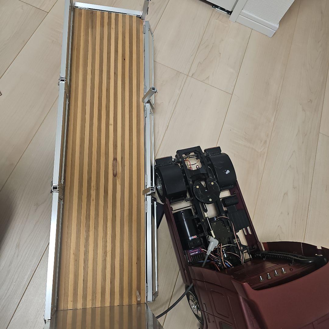 Volvo Globetrotter FH12 平ボディートレーラー　プロポ付き