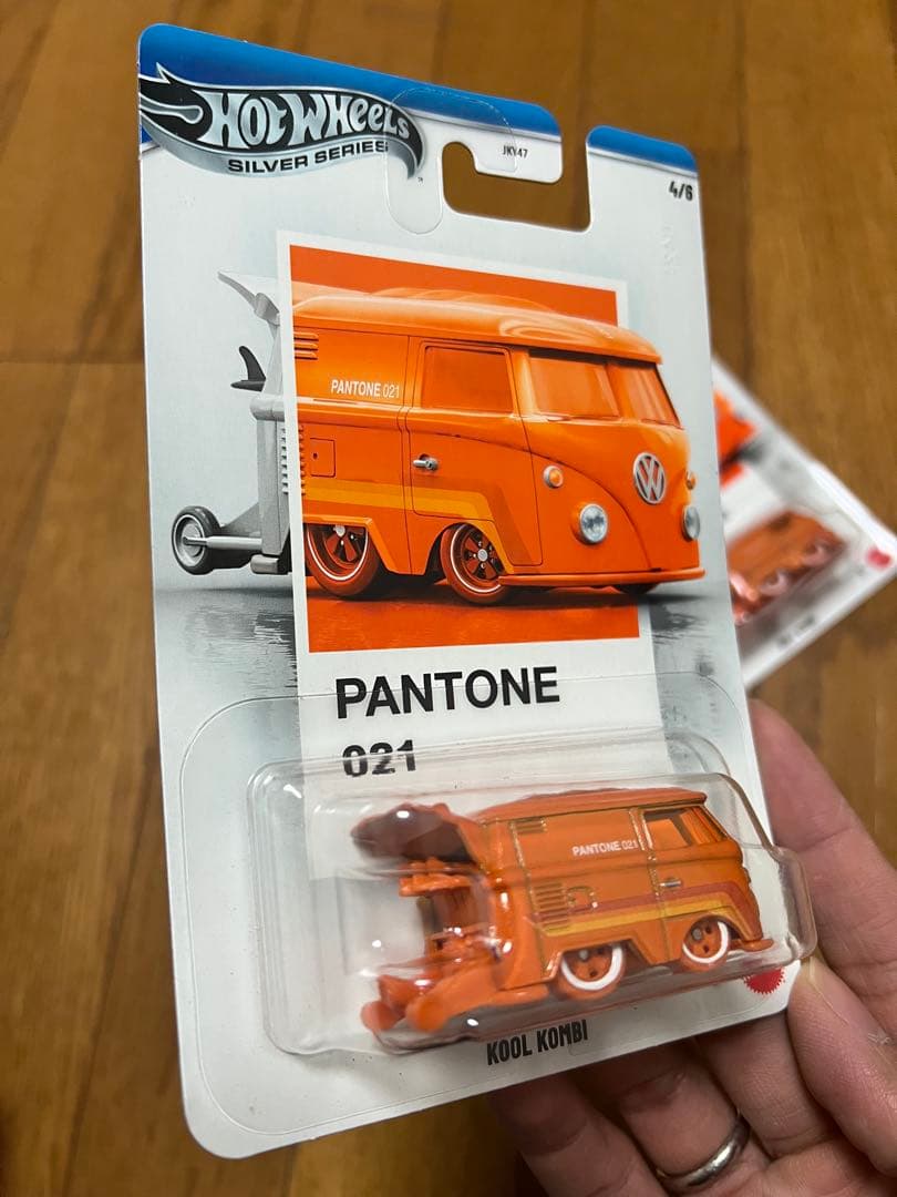 Hot Wheels Kool Kombi PANTONE 3個セット