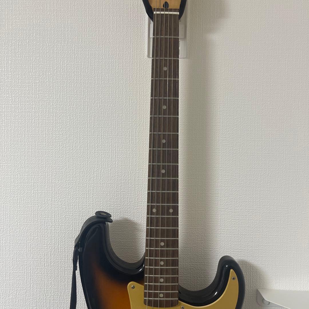 Squier Stratocaster サンバースト