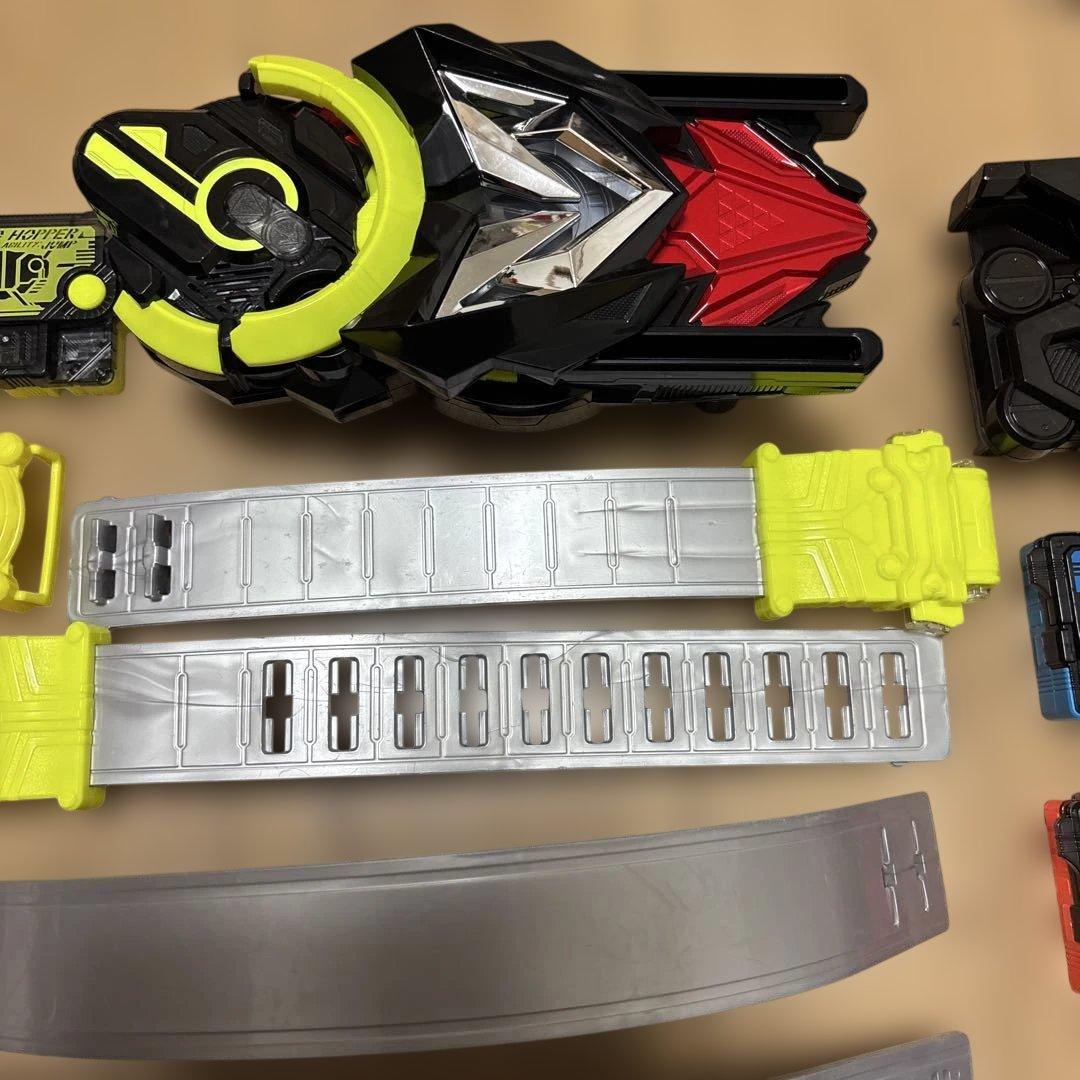 仮面ライダーゼロワン　ゼロワンドライバー　ショットライザー　フォースライザー