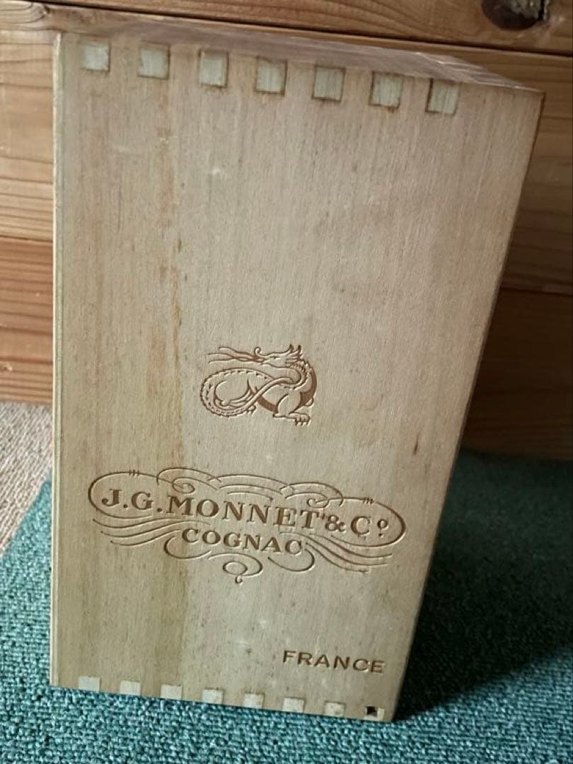 MONNET Josephine コニャック 木箱入り 未開栓　古酒　700ml