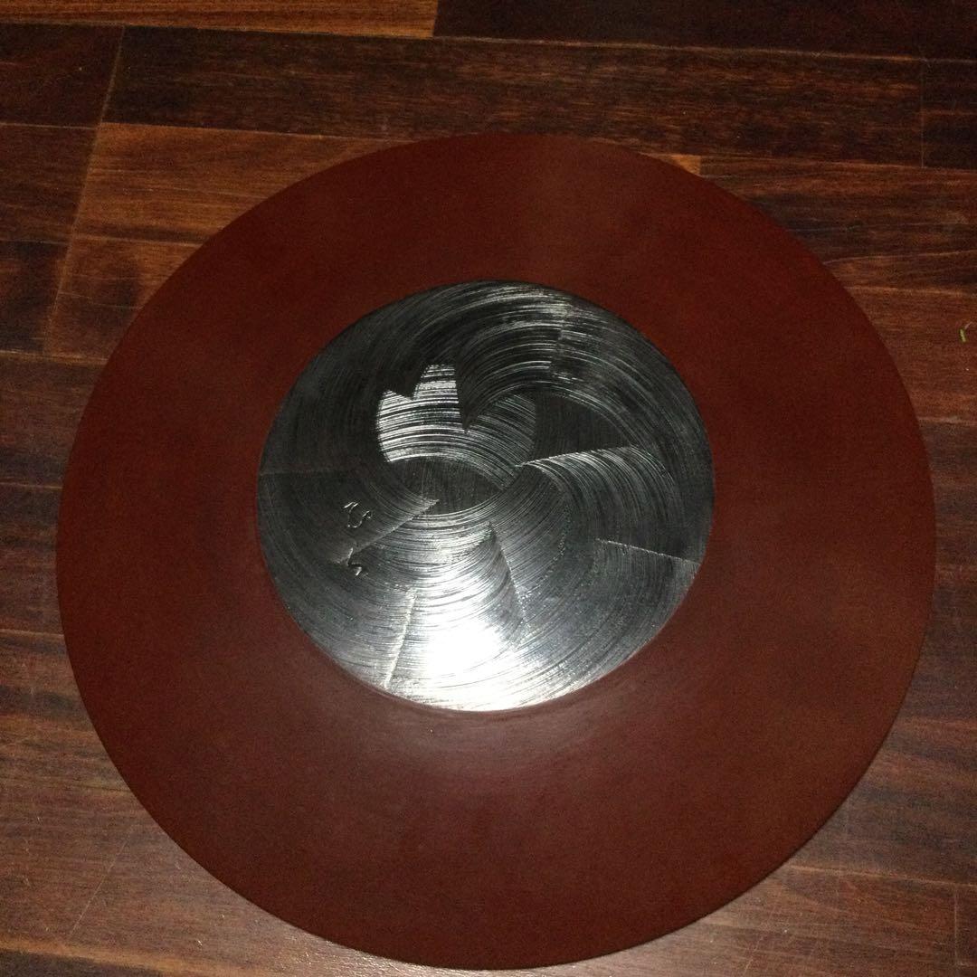 鎌倉彫の皿、花柄