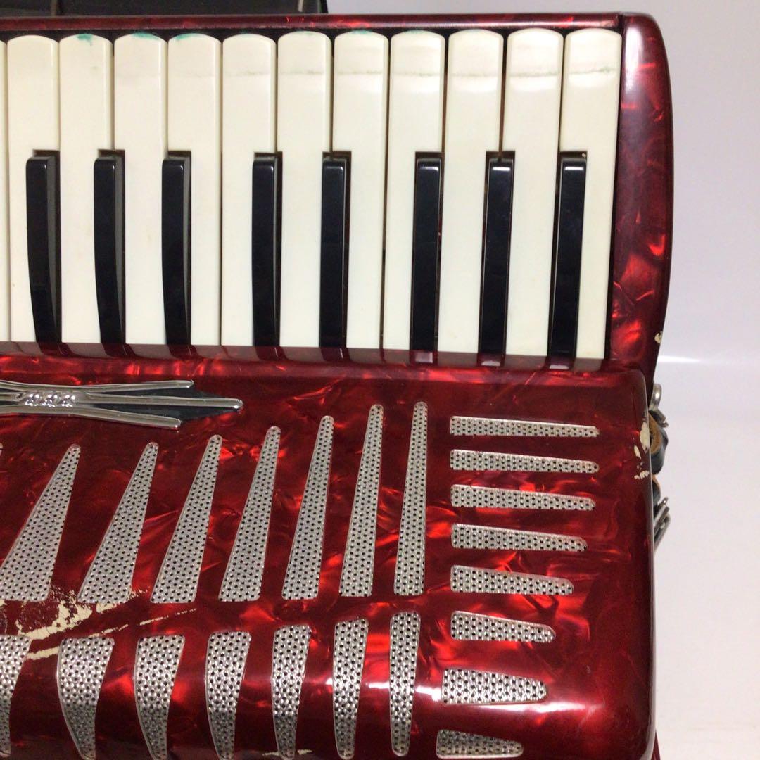 YAMAHA 8905 アコーディオン 32鍵盤　21ベース　モデル　赤