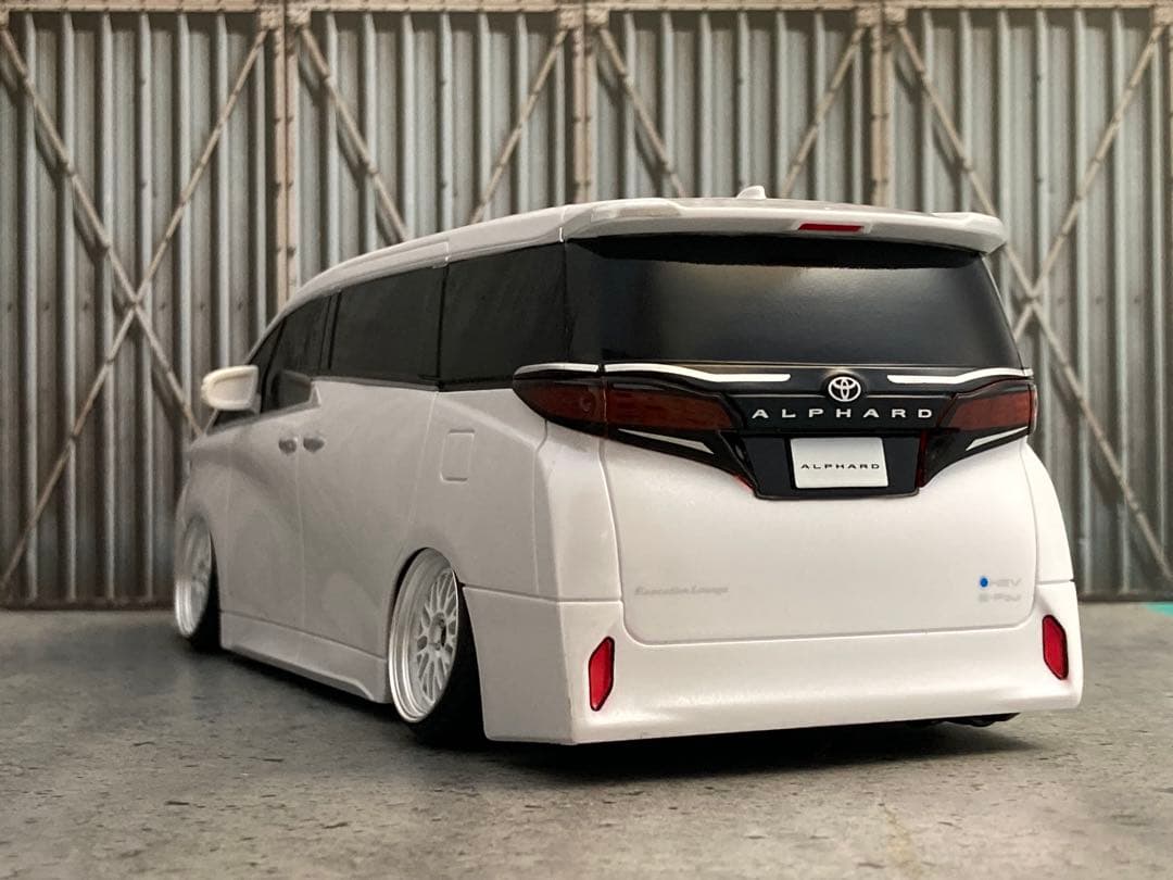 1/24 新型アルファード・パール（カスタム品）