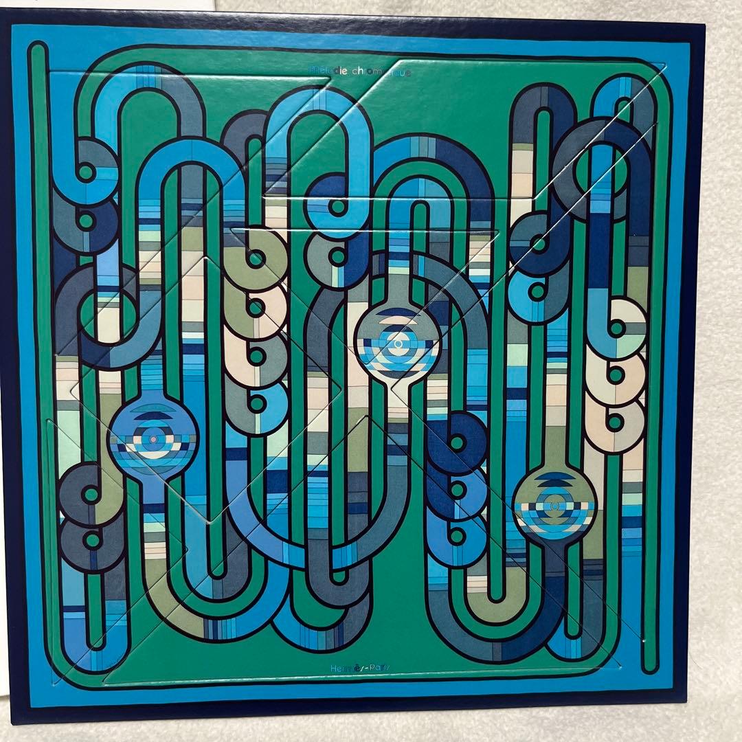 エルメス　紙製のパズル　タングラム　イヤーズギフト　ホリデー　カレデザイン