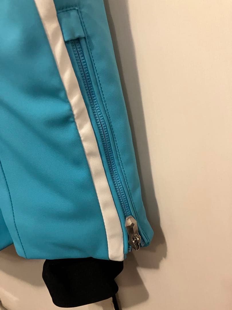 新品　タグ付き　デサント　スキーウェア