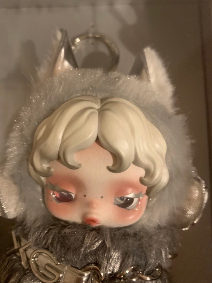 POP MART SKULLPANDA ぬいぐるみペンダント