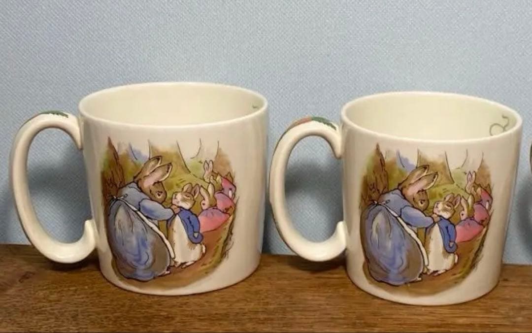 Kuhさま専用ピーターラビット グリーンライン ライン無し マグカップ2個セット