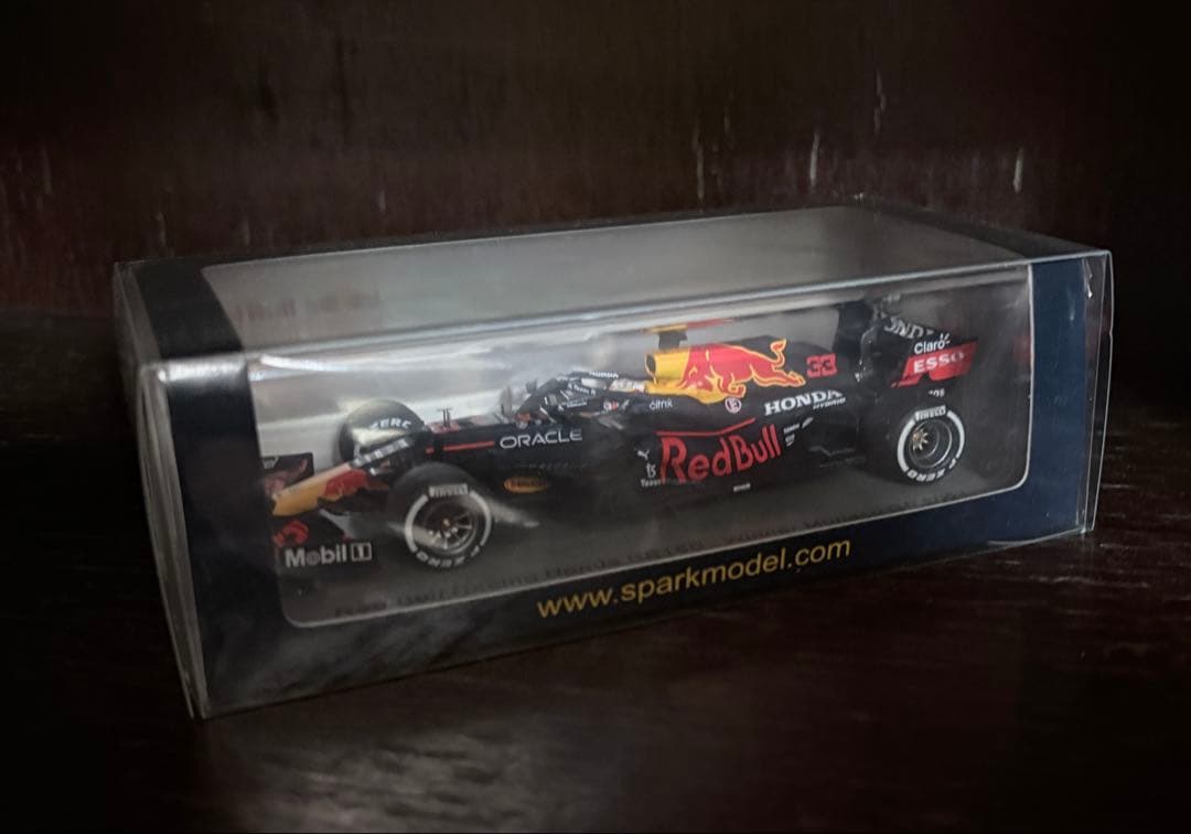 Red Bull RB16B 1/43 SPARK セルジオペレス
