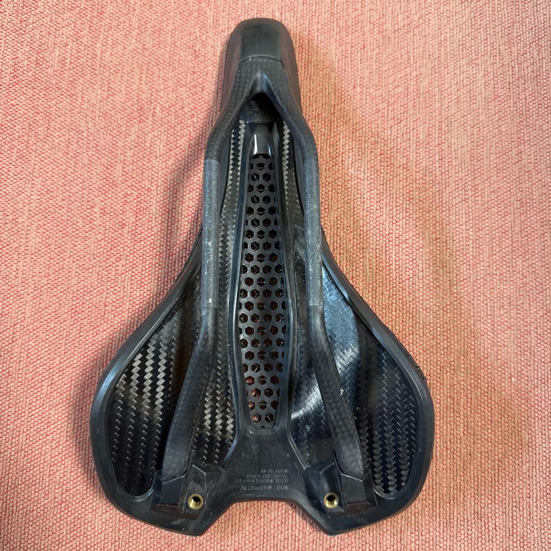 【値下！】【美品】S-WORKS ROMIN EVO サドル　143mm 箱付可