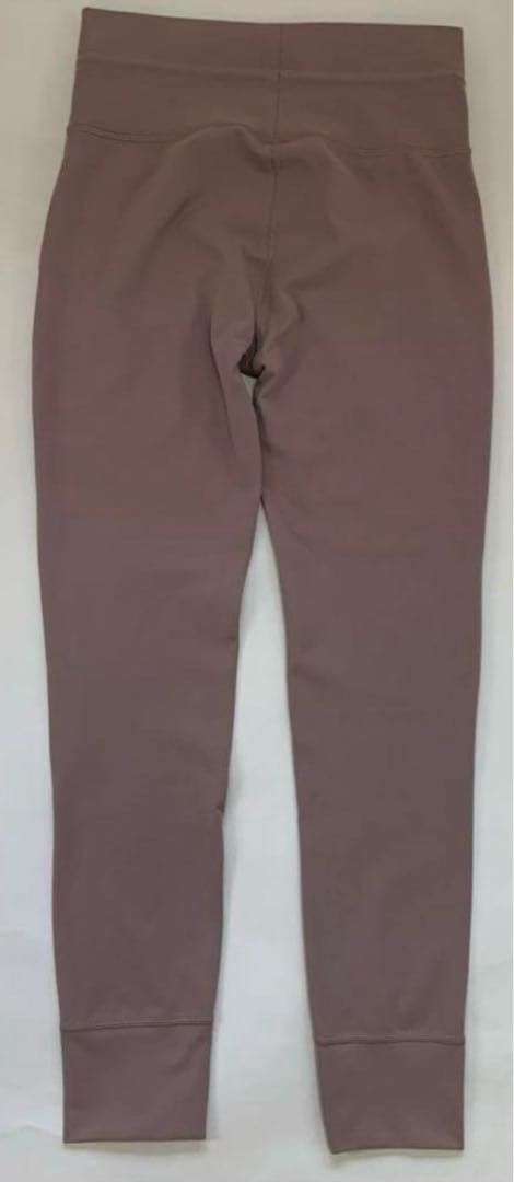 新品タグ付き　定価9680円　Vuori ヨガ　レギンス　Mサイズ　パープル系