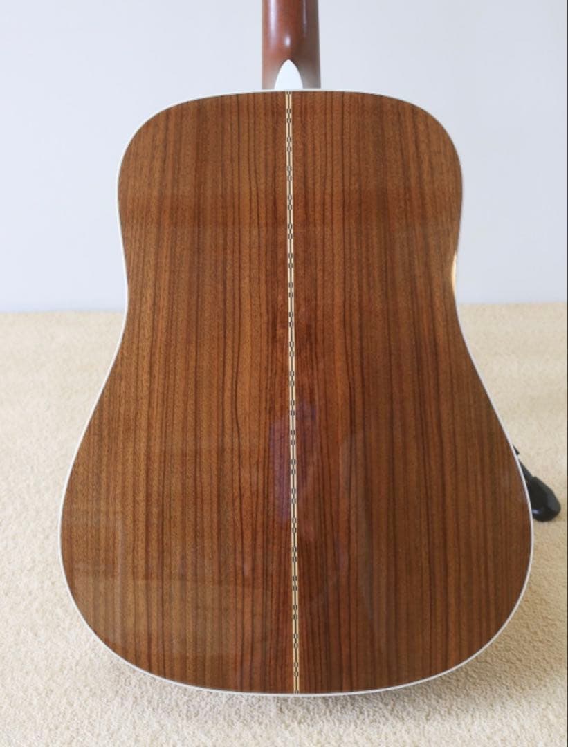 【超美品】Martin D-28 2009年製 ミントコンディション。綺麗な木目