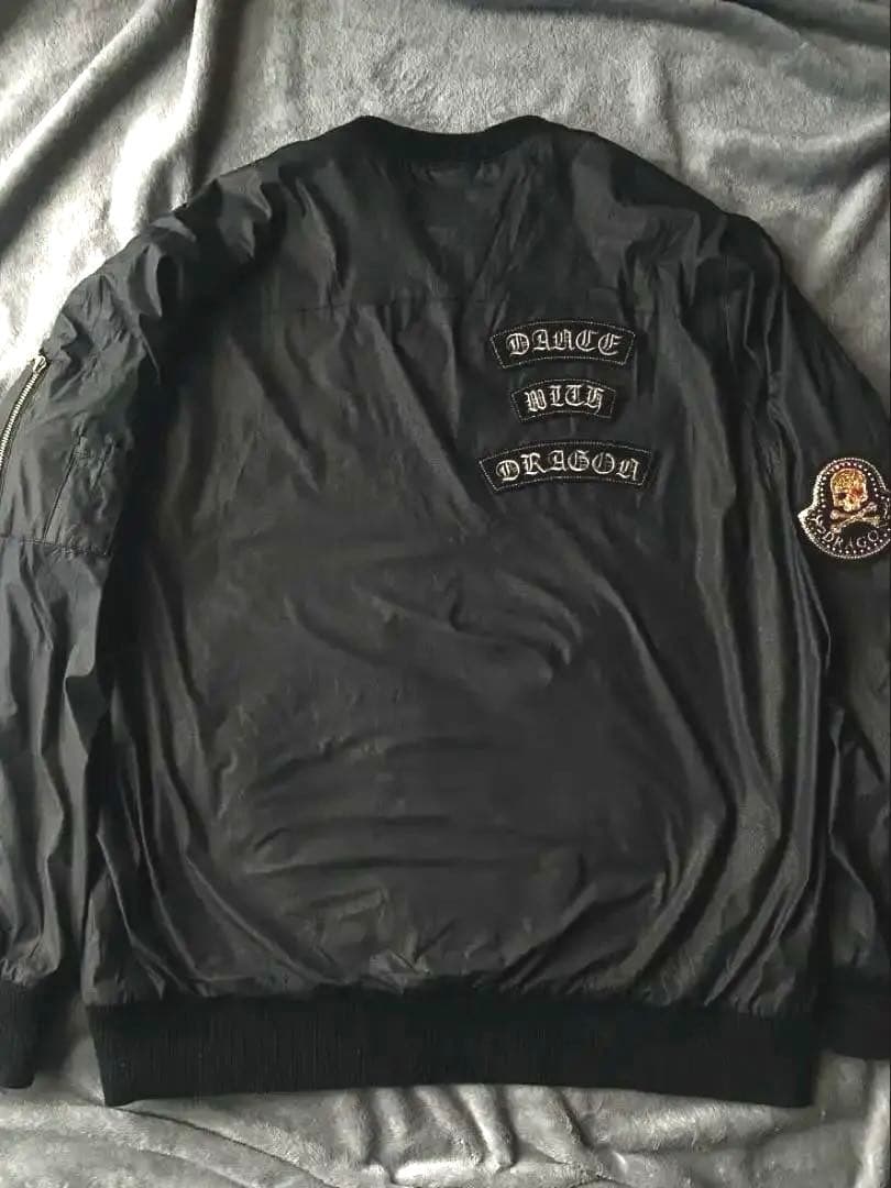 ダンスウィズドラゴン ゴルフウェア プルオーバーゴールド×ブラック　スカル