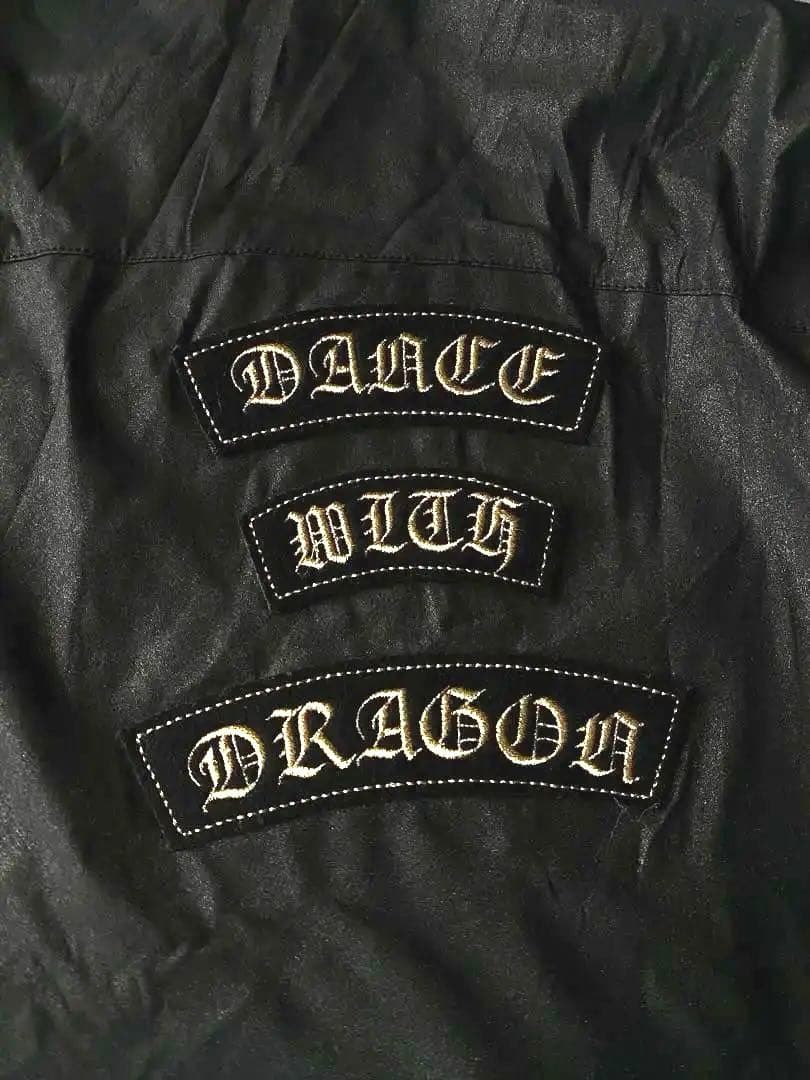 ダンスウィズドラゴン ゴルフウェア プルオーバーゴールド×ブラック　スカル