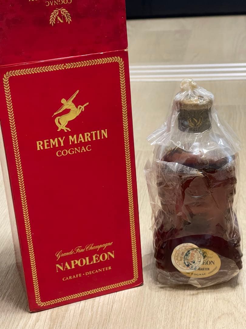 ★古酒☆【未開栓】REMY MARTIN NAPOLEON　ナポレオン